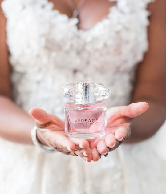 بهترین عطرها برای عروس خانم‌ها.jpg